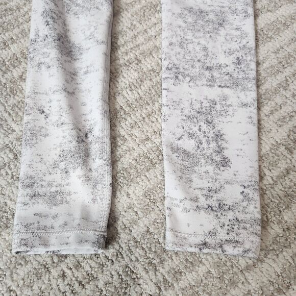 Athleta girls High Rise Textured Chit Chat Tight Leggings gray size M/8-10 - Picture 7 of 12